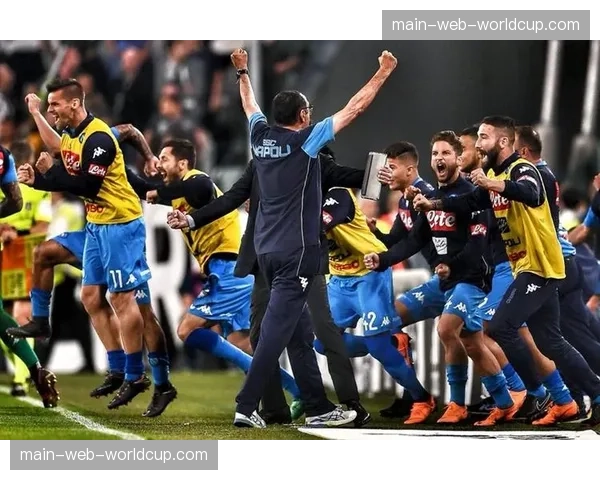 分析：后场出球体系崩溃，是萨里在那不勒斯下课的主因