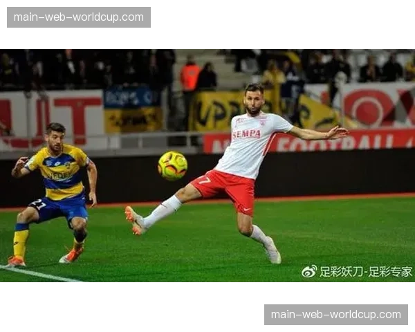 战术板复盘：摩纳哥如何利用肋部空间，击穿洛里昂五后卫防线