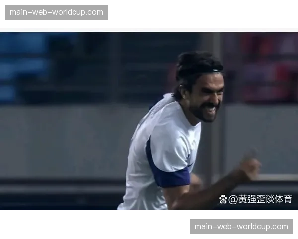 孔帕尼奥头球双响，天津津门虎2-2战平北京国安