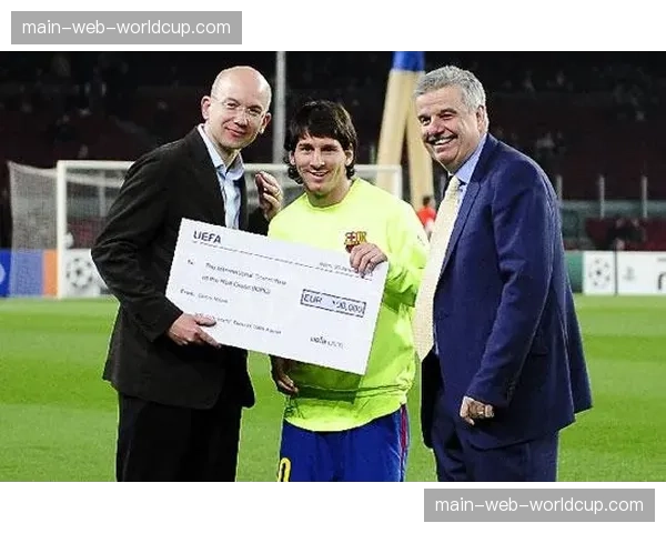 耐克与欧足联就欧冠比赛用球续签长期合作协议